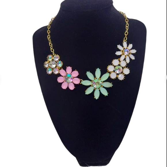 Jewelry - Crystal Flower Multicolor Flower Pink Necklace